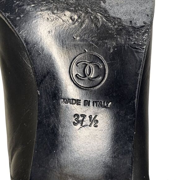 Chanel Interlocking C Lace Up Pearl Calfskin Leather Ankle Boot EU 37.5 US 6.5-7 - Picture 11 of 14